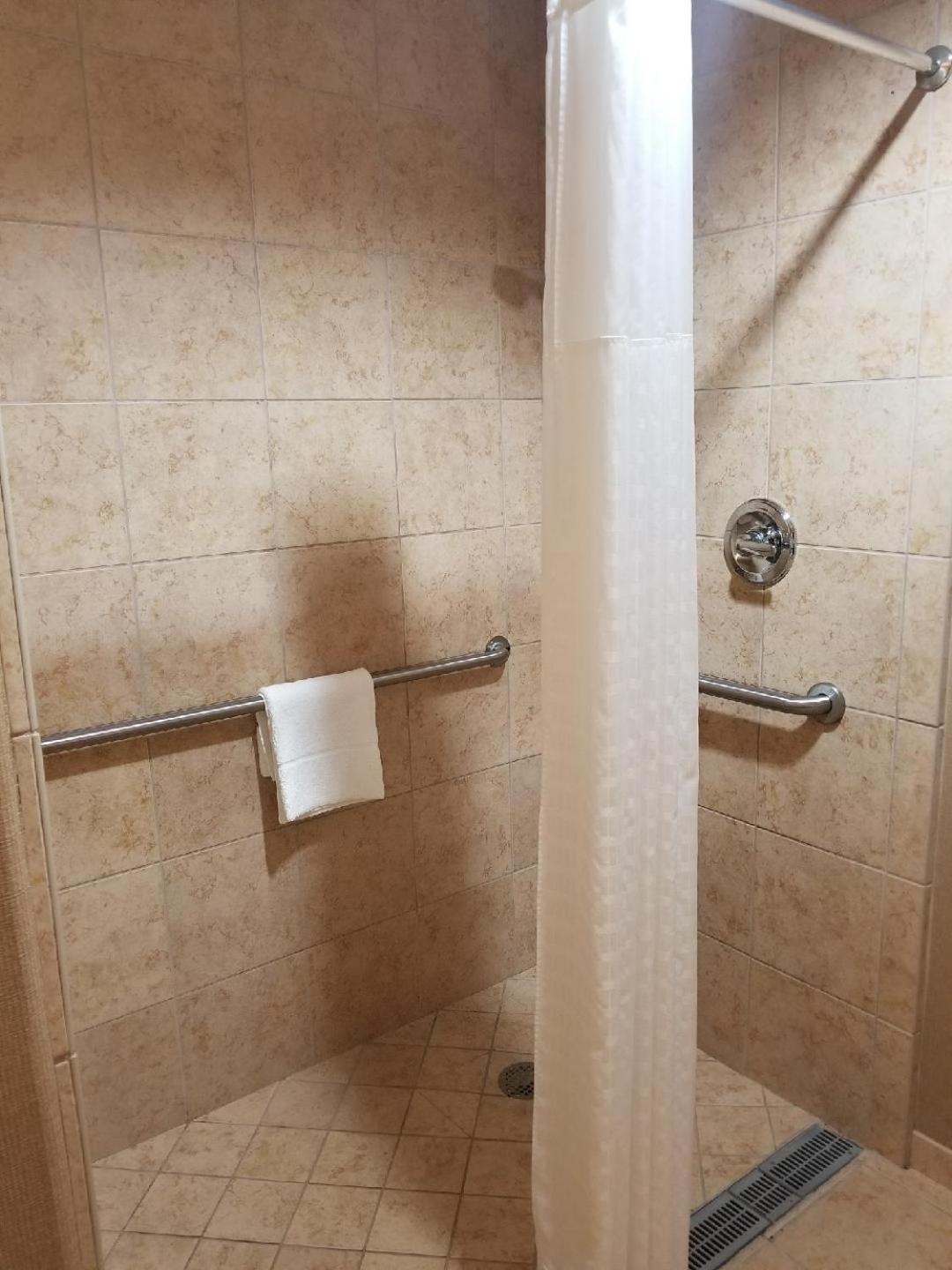 Comfort Suites Palestine Zewnętrze zdjęcie
