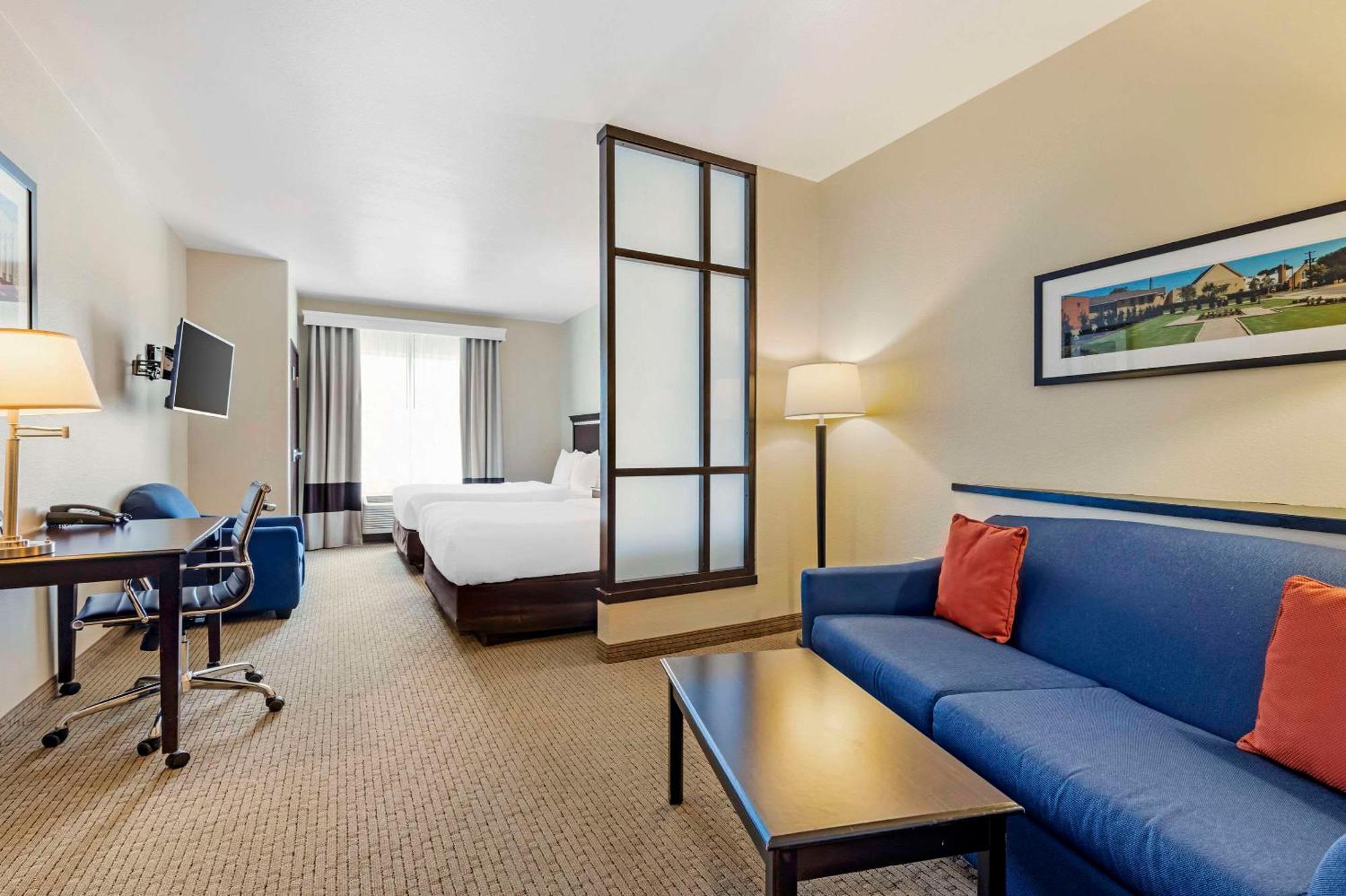 Comfort Suites Palestine Zewnętrze zdjęcie