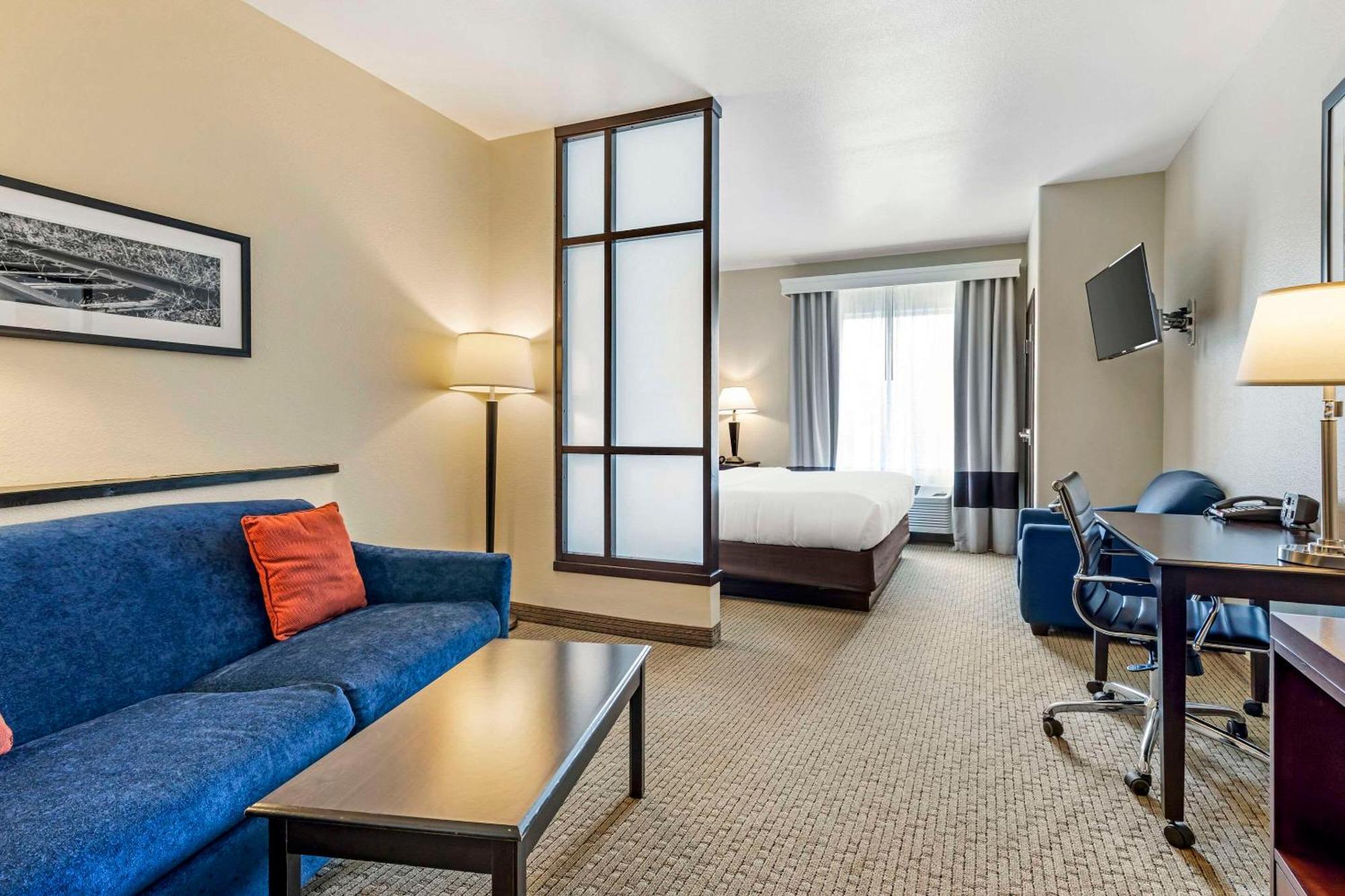 Comfort Suites Palestine Zewnętrze zdjęcie