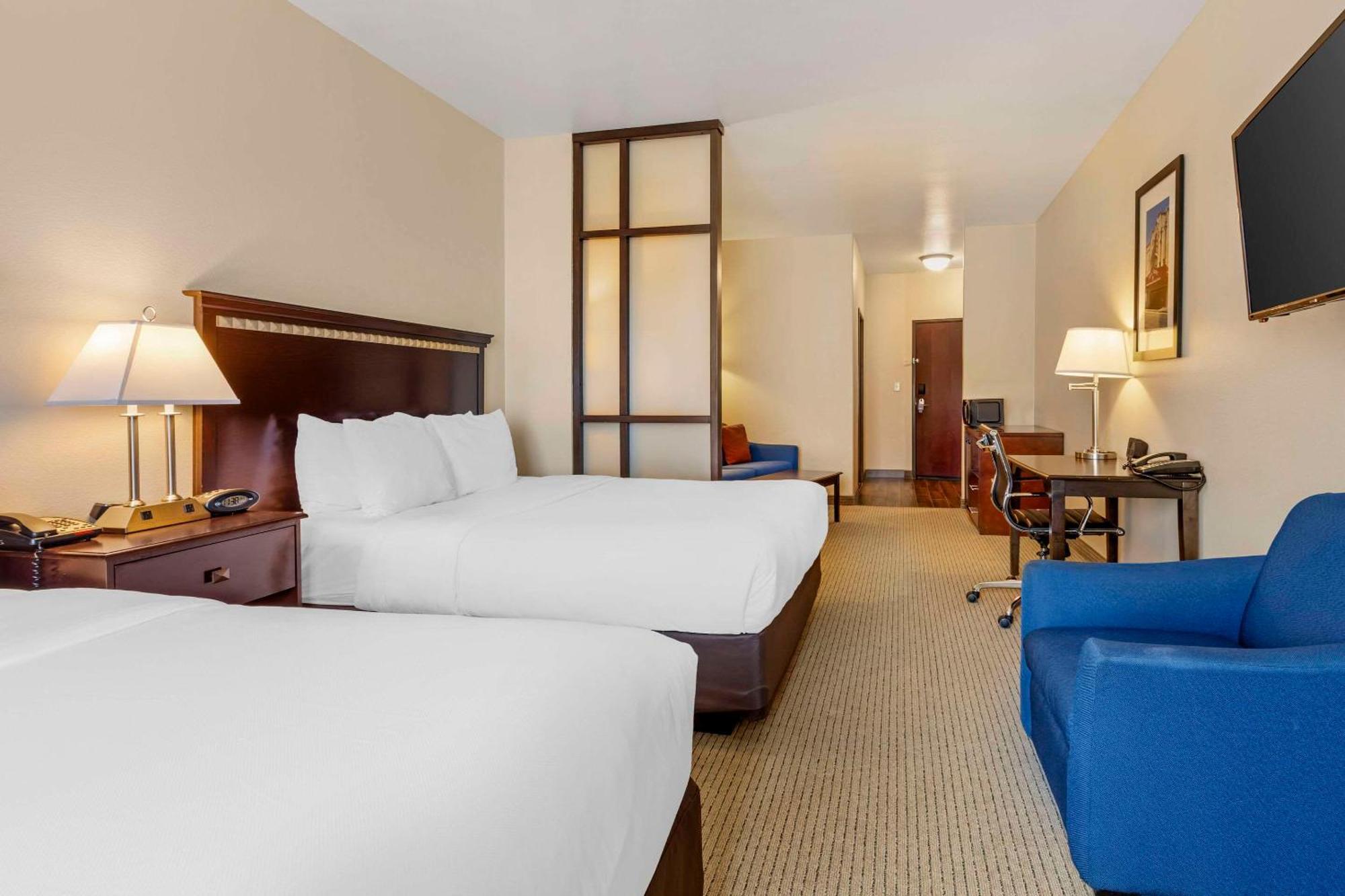 Comfort Suites Palestine Zewnętrze zdjęcie
