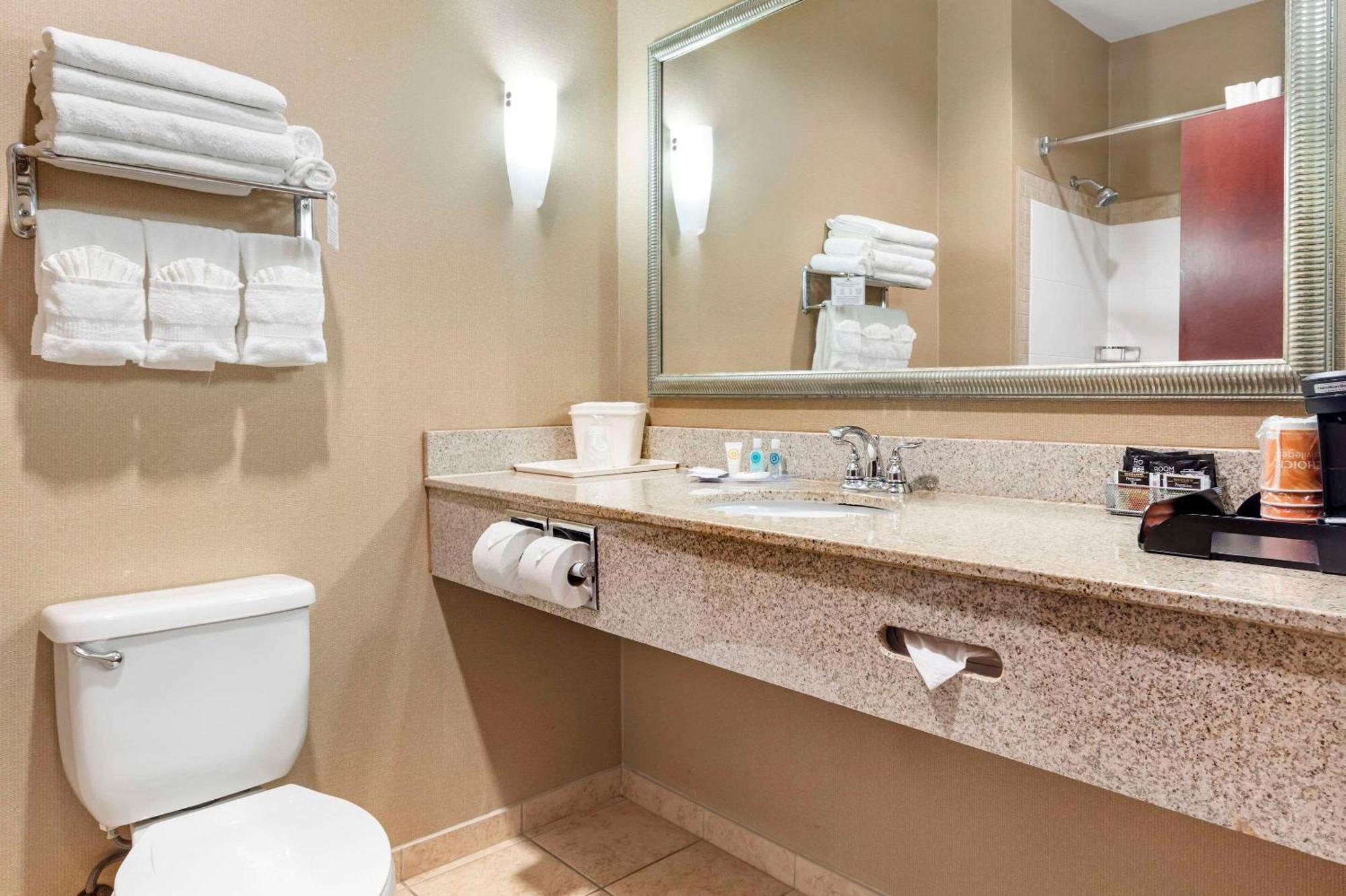 Comfort Suites Palestine Zewnętrze zdjęcie